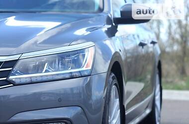 Седан Volkswagen Passat 2016 в 