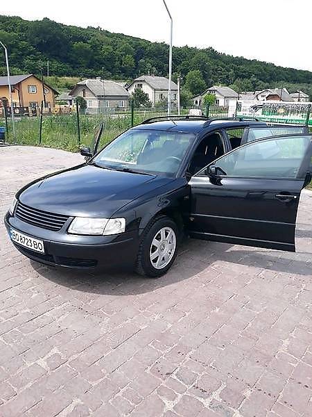 Універсал Volkswagen Passat 1998 в Тернополі