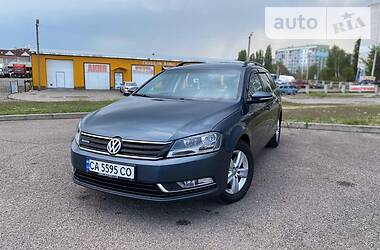Універсал Volkswagen Passat 2012 в 