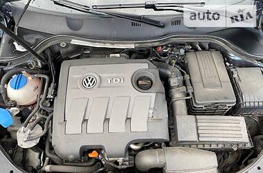 Універсал Volkswagen Passat 2012 в 