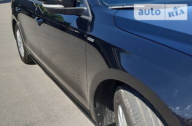 Седан Volkswagen Passat 2015 в 