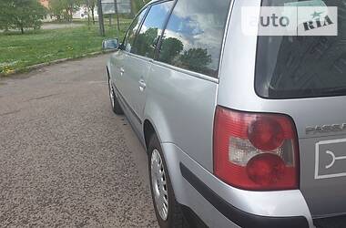Універсал Volkswagen Passat 2000 в 