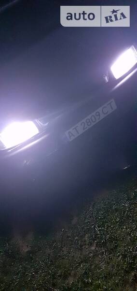 Седан Volkswagen Passat 1992 в Івано-Франківську