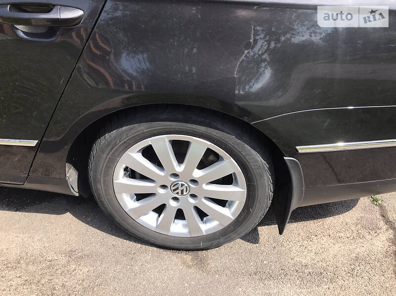 Седан Volkswagen Passat 2008 в Києві