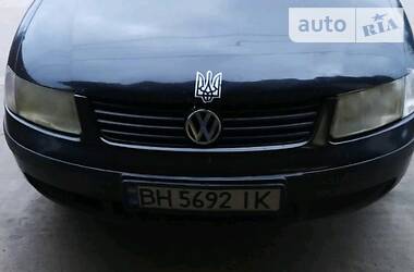 Універсал Volkswagen Passat 2000 в Кілії