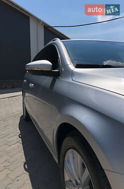 Универсал Volkswagen Passat 2014 в 