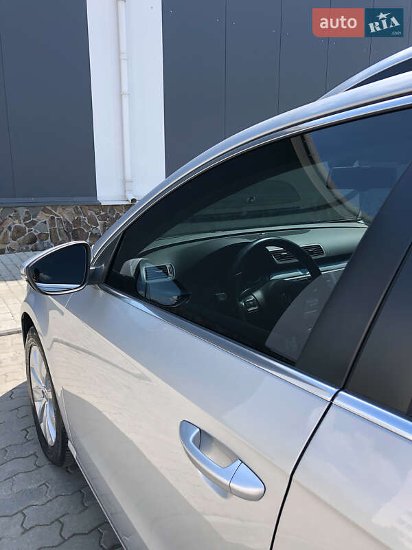 Универсал Volkswagen Passat 2014 в Стрые