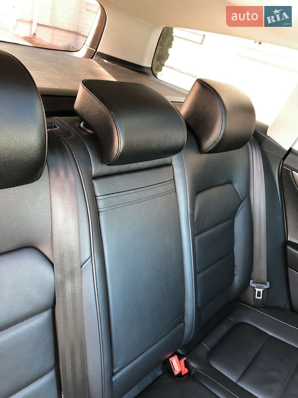 Универсал Volkswagen Passat 2014 в Стрые