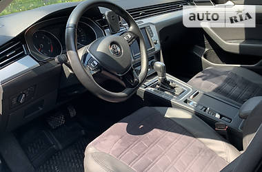 Універсал Volkswagen Passat 2014 в 