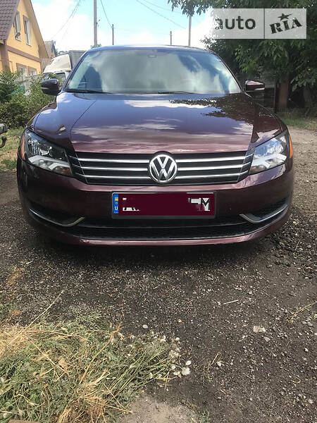 Седан Volkswagen Passat 2013 в 