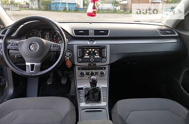 Універсал Volkswagen Passat 2013 в 