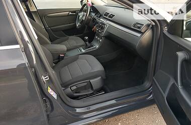 Універсал Volkswagen Passat 2013 в 
