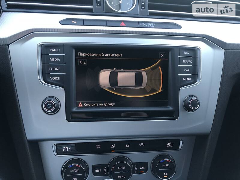 Седан Volkswagen Passat 2015 в Мукачевому