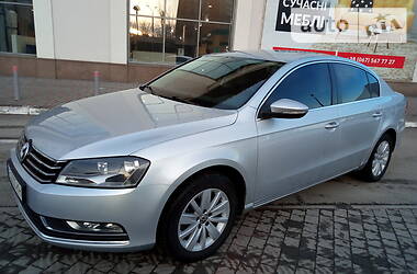 Седан Volkswagen Passat 2012 в 