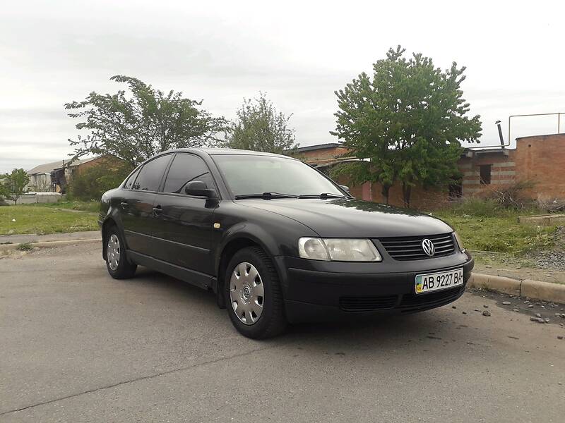 Седан Volkswagen Passat 2000 в 
