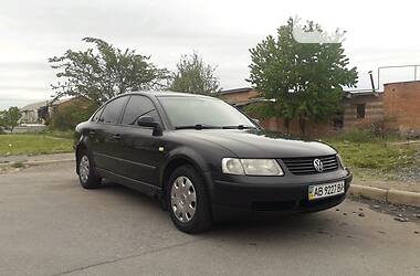 Седан Volkswagen Passat 2000 в 