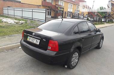 Седан Volkswagen Passat 2000 в 