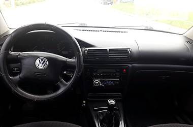 Седан Volkswagen Passat 2000 в 