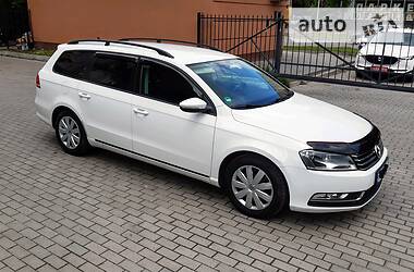 Універсал Volkswagen Passat 2011 в 