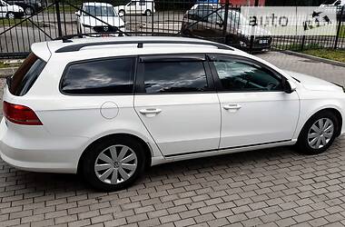 Універсал Volkswagen Passat 2011 в 
