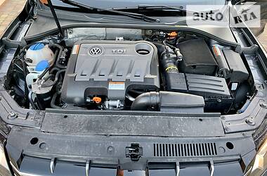Седан Volkswagen Passat 2013 в 
