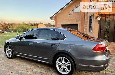 Седан Volkswagen Passat 2013 в 