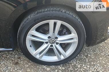 Седан Volkswagen Passat 2012 в 