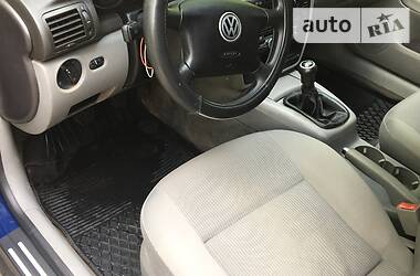 Універсал Volkswagen Passat 2001 в 