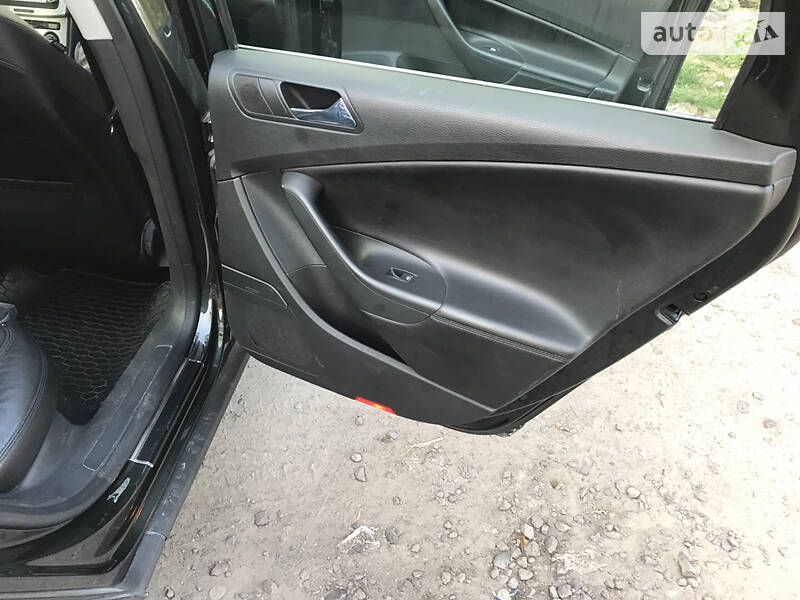 Універсал Volkswagen Passat 2006 в Рівному фото 23 Універсал Volkswagen Passat 2006 в Рівному