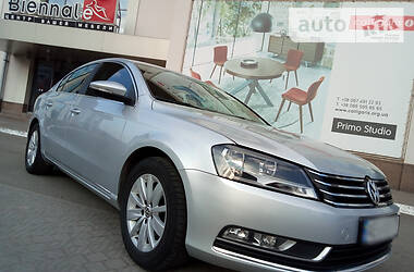 Седан Volkswagen Passat 2012 в 