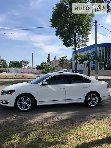 Седан Volkswagen Passat 2013 в Николаеве