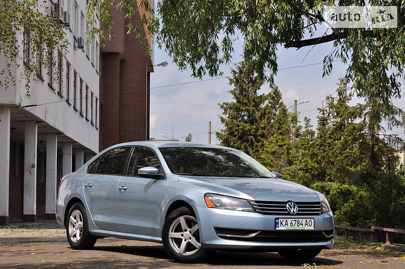 Седан Volkswagen Passat 2012 в 