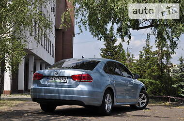 Седан Volkswagen Passat 2012 в 