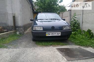 Универсал Volkswagen Passat 1992 в Костополе