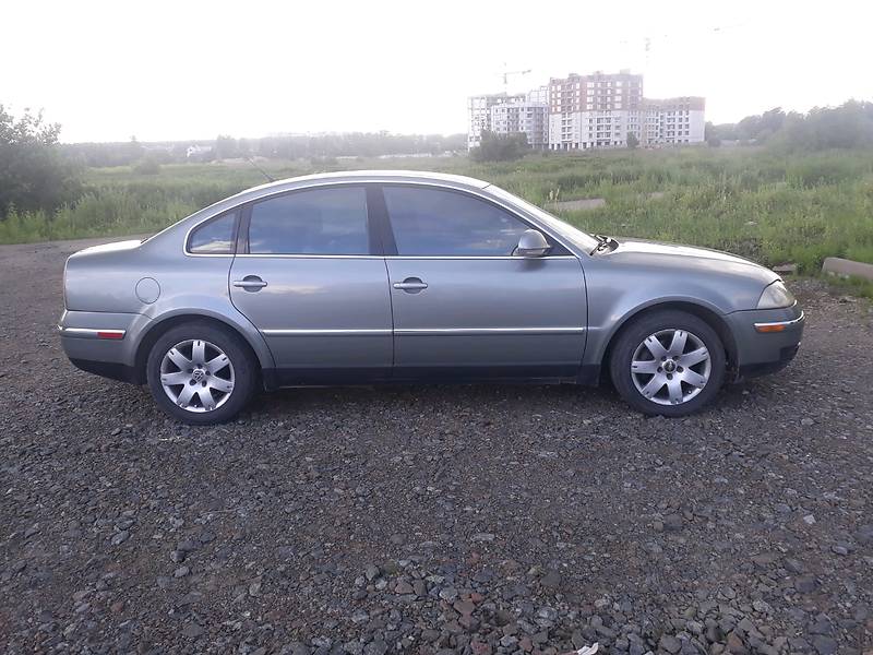 Седан Volkswagen Passat 2004 в Гостомелі