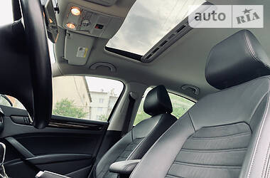 Седан Volkswagen Passat 2015 в 