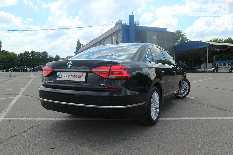 Седан Volkswagen Passat 2016 в Харькове