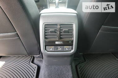 Седан Volkswagen Passat 2016 в 