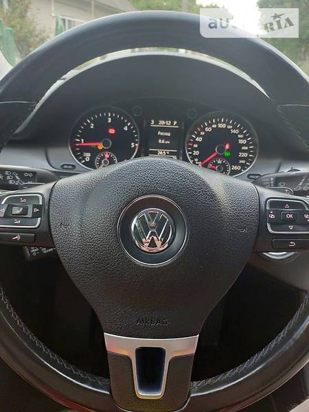 Універсал Volkswagen Passat 2012 в Тернополі