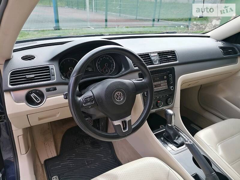 Седан Volkswagen Passat 2014 в Вінниці