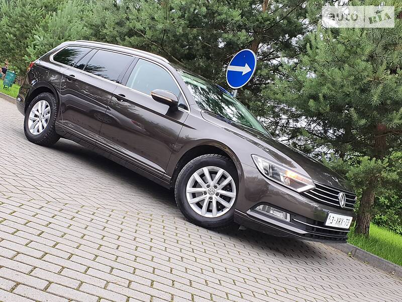 Універсал Volkswagen Passat 2015 в Дрогобичі