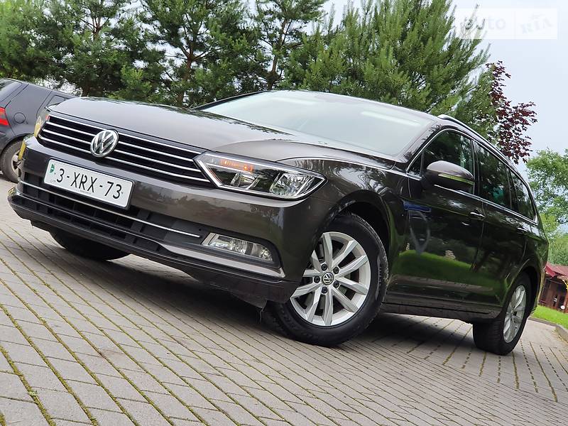 Універсал Volkswagen Passat 2015 в Дрогобичі