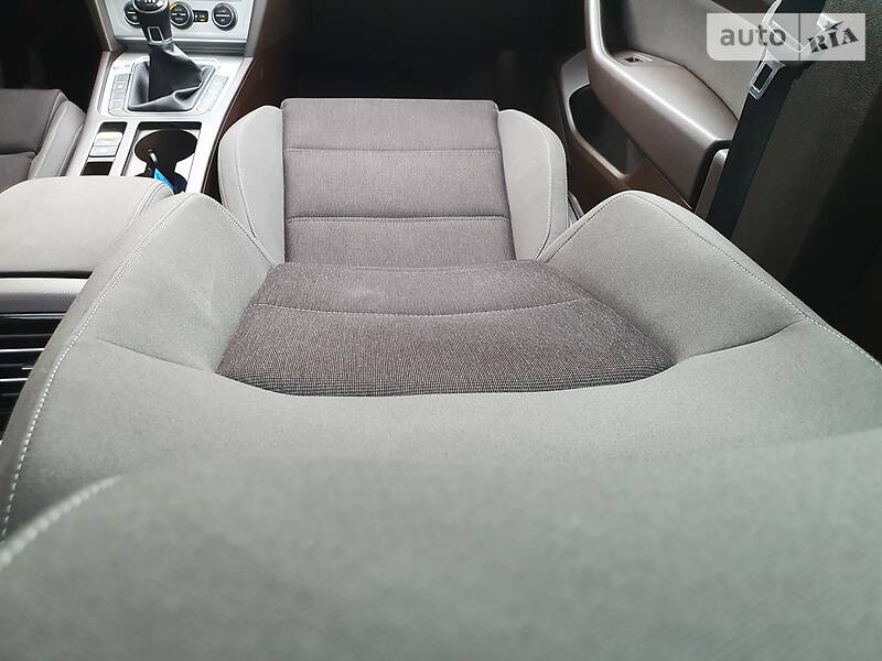 Універсал Volkswagen Passat 2015 в Дрогобичі