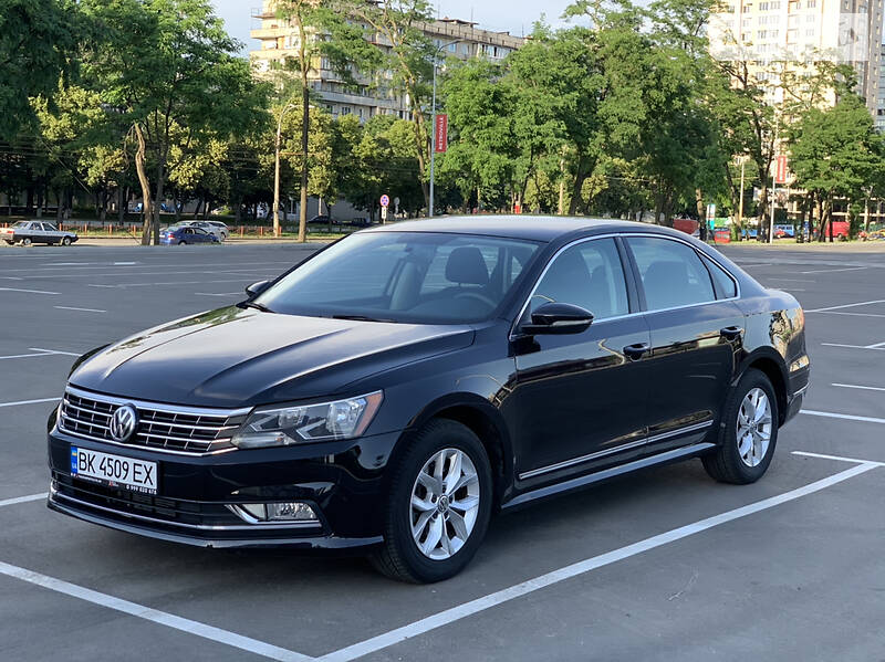 Седан Volkswagen Passat 2017 в Києві