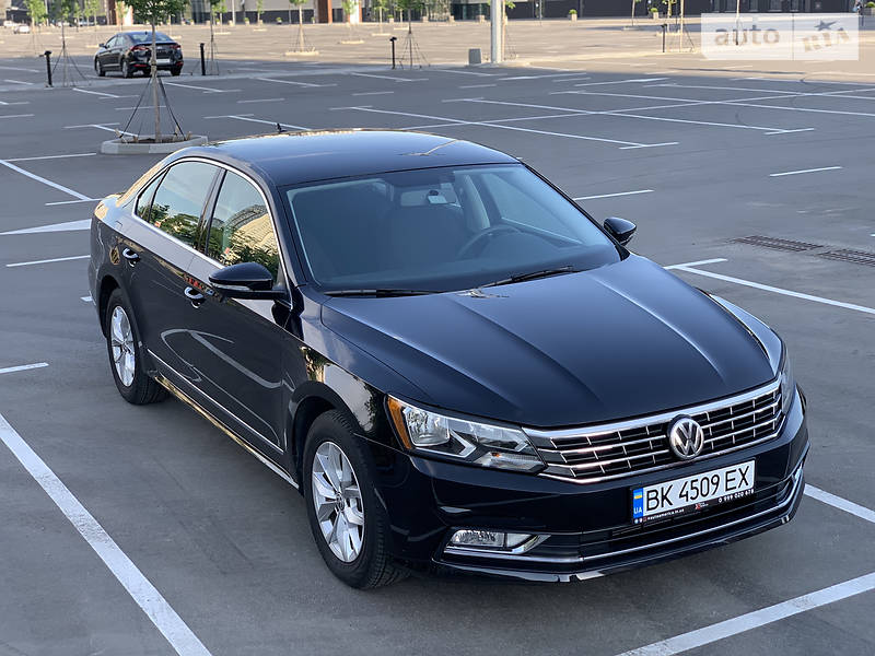 Седан Volkswagen Passat 2017 в Києві