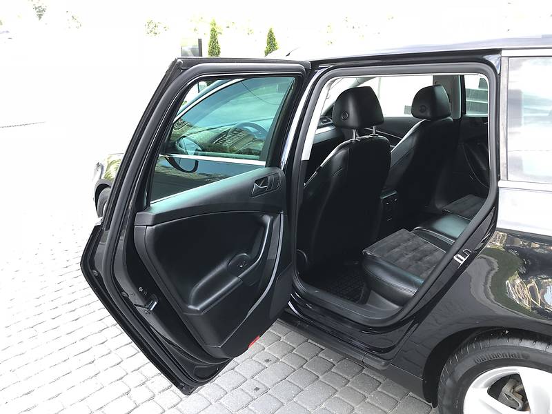 Універсал Volkswagen Passat 2010 в Львові фото 73 Універсал Volkswagen Passat 2010 в Львові