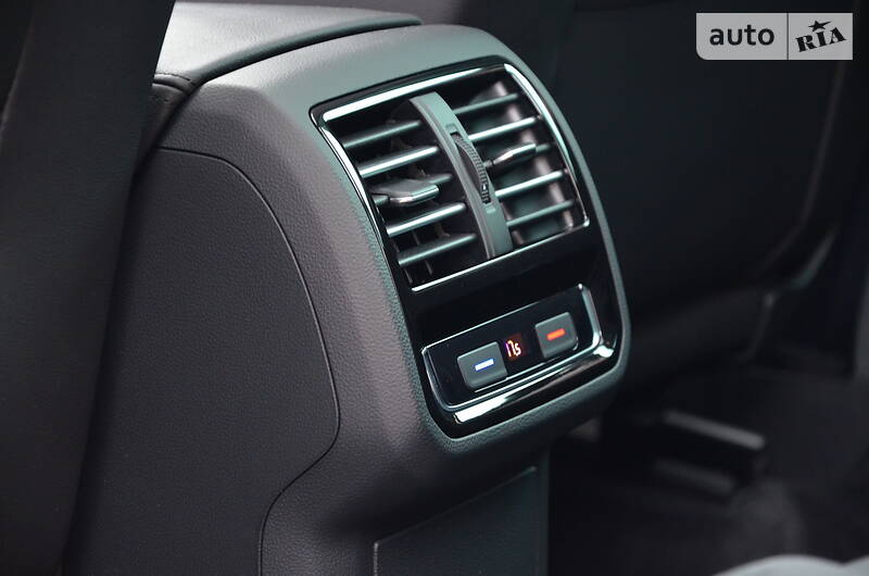 Універсал Volkswagen Passat 2015 в Луцьку