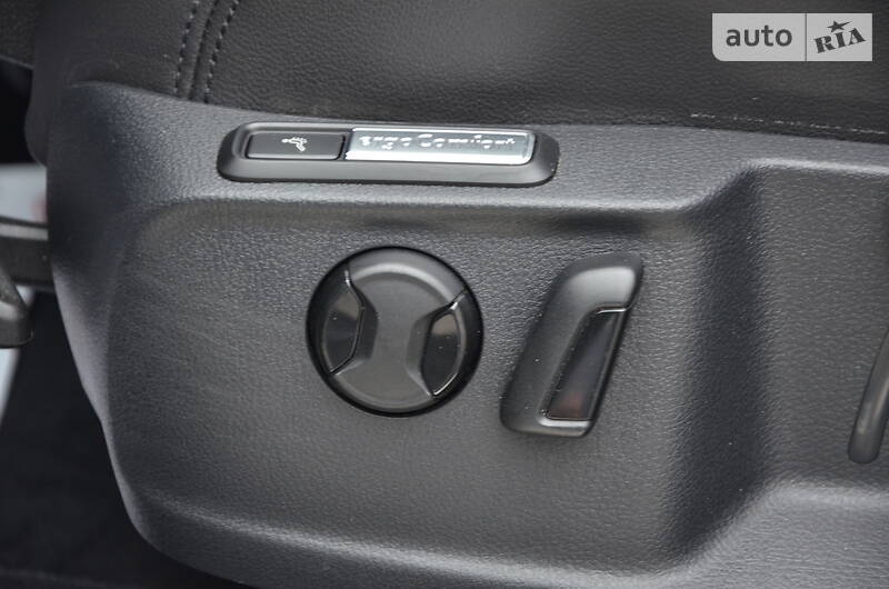 Універсал Volkswagen Passat 2015 в Луцьку
