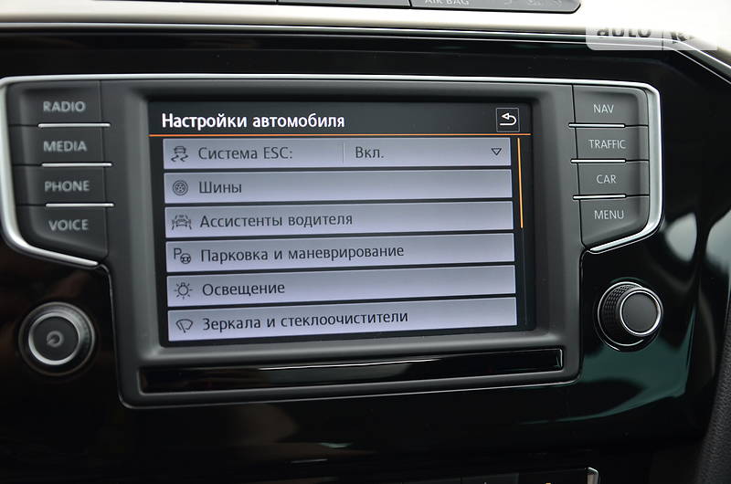 Універсал Volkswagen Passat 2015 в Луцьку