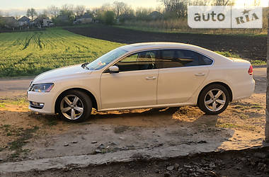 Седан Volkswagen Passat 2012 в 